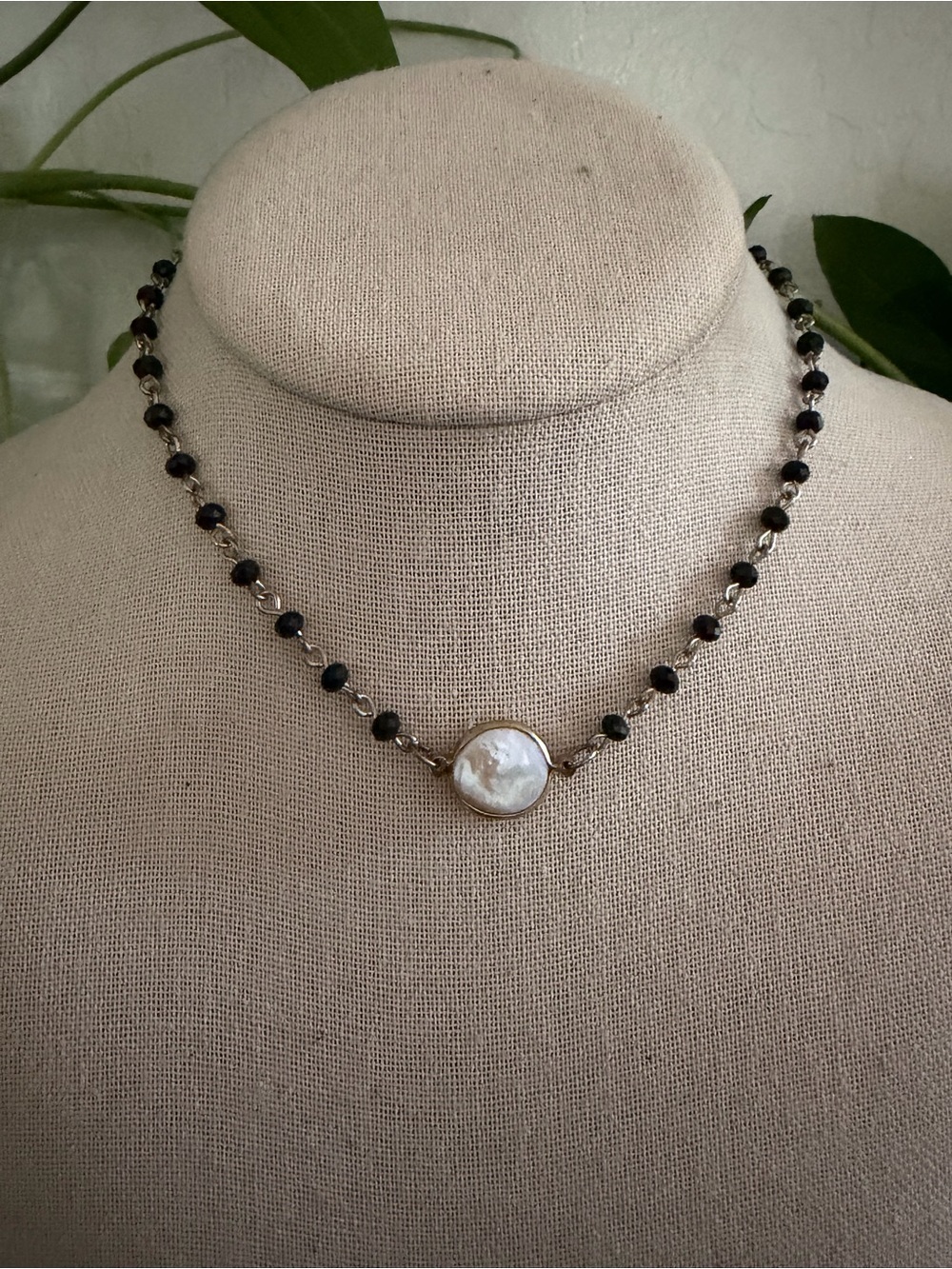 Vintage Dainty Black Onyx & Mother of Pearl Beaded Pendant Necklace